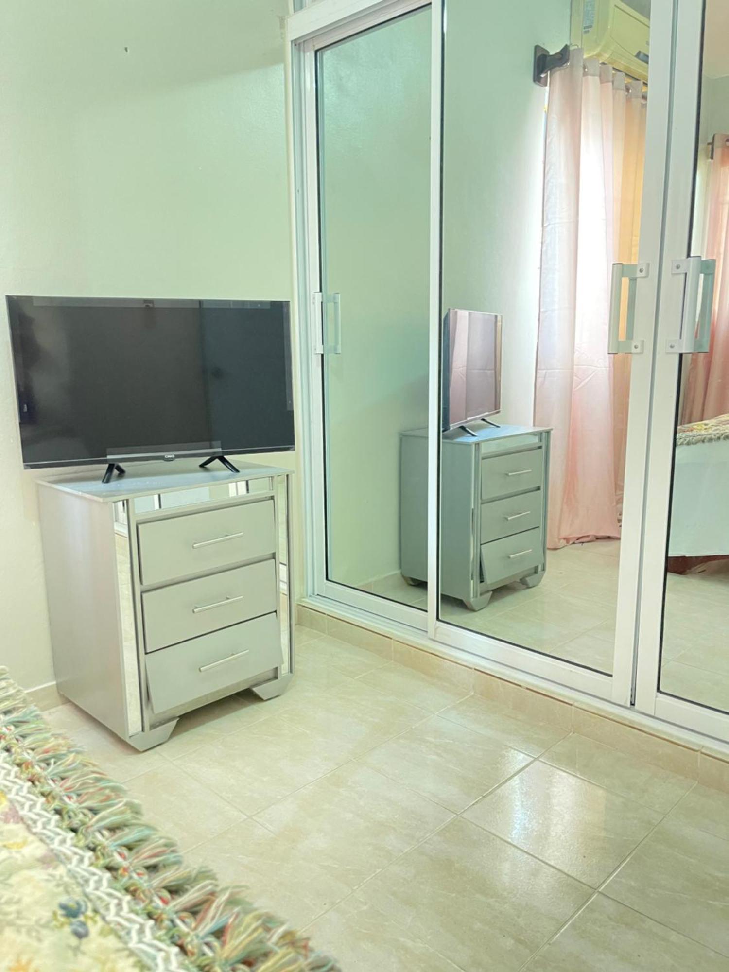La Grua Casa Familiar Acogedora En Zona Residencialヴィラ エクステリア 写真
